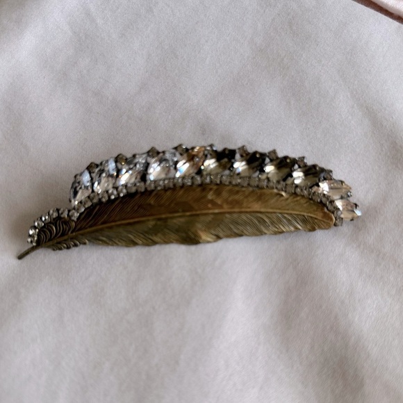Danny Pollak Swarovski Crystal Feather-shape Hair Clip in Antique Gold - Picture 8 of 10